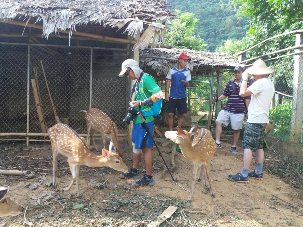 Pu Luong Homestay & Tours Huong Ba Thuoc Esterno foto
