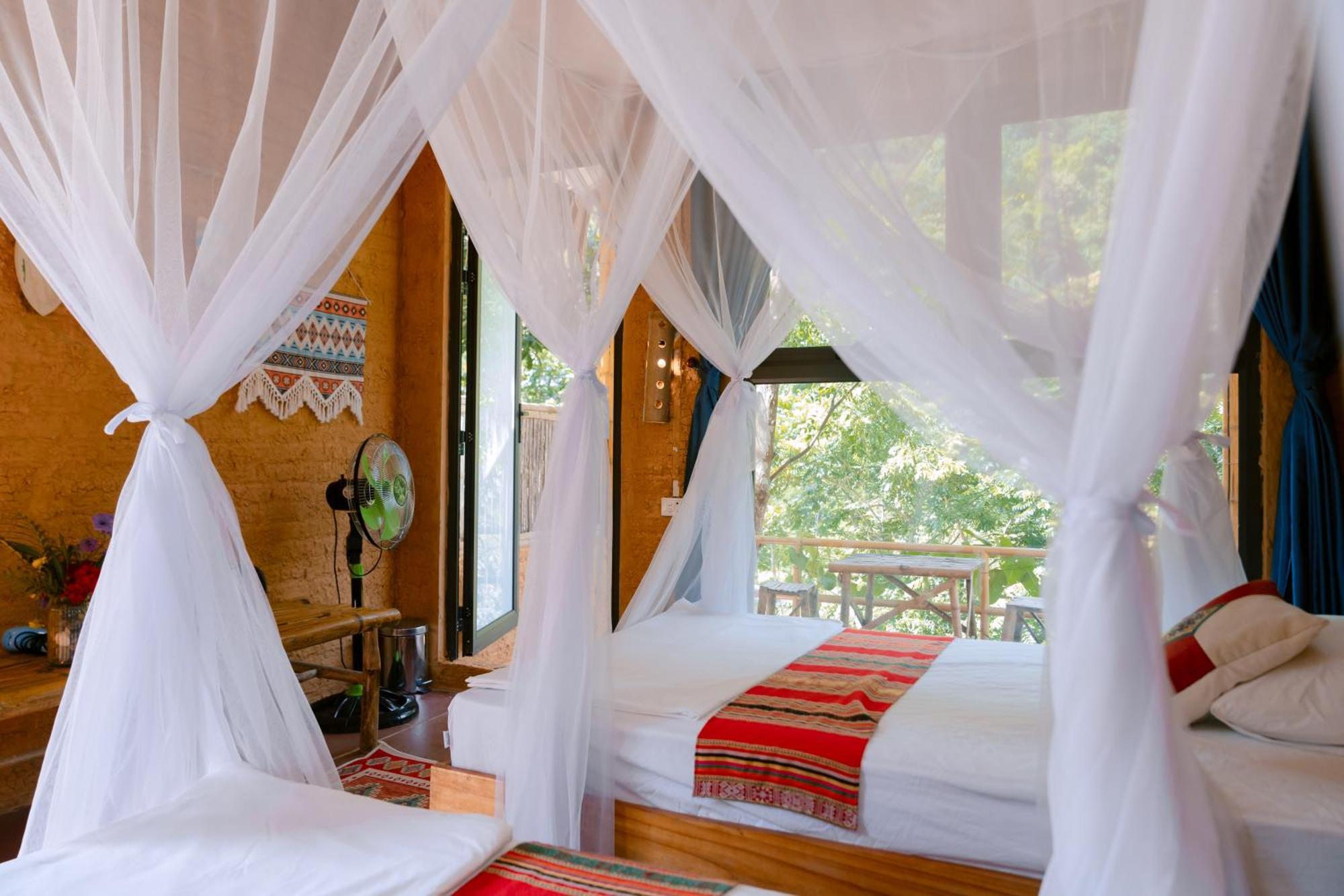 Pu Luong Homestay & Tours Huong Ba Thuoc Esterno foto
