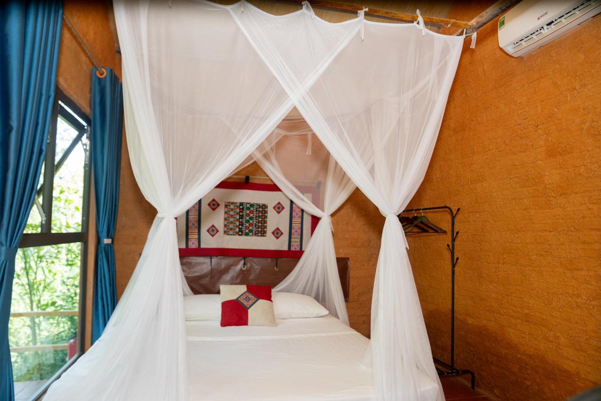 Pu Luong Homestay & Tours Huong Ba Thuoc Esterno foto