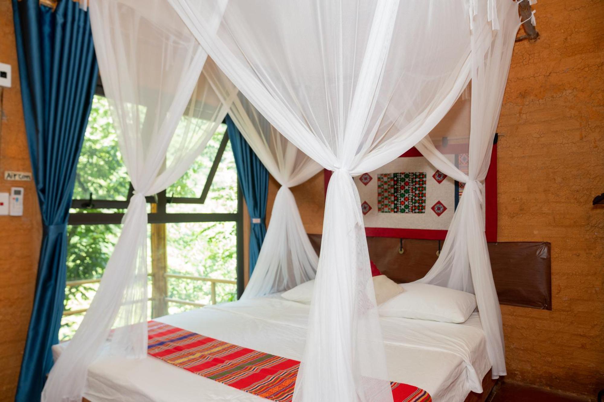 Pu Luong Homestay & Tours Huong Ba Thuoc Esterno foto