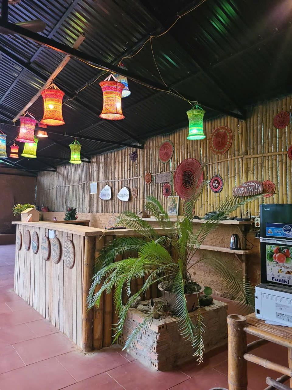 Pu Luong Homestay & Tours Huong Ba Thuoc Esterno foto