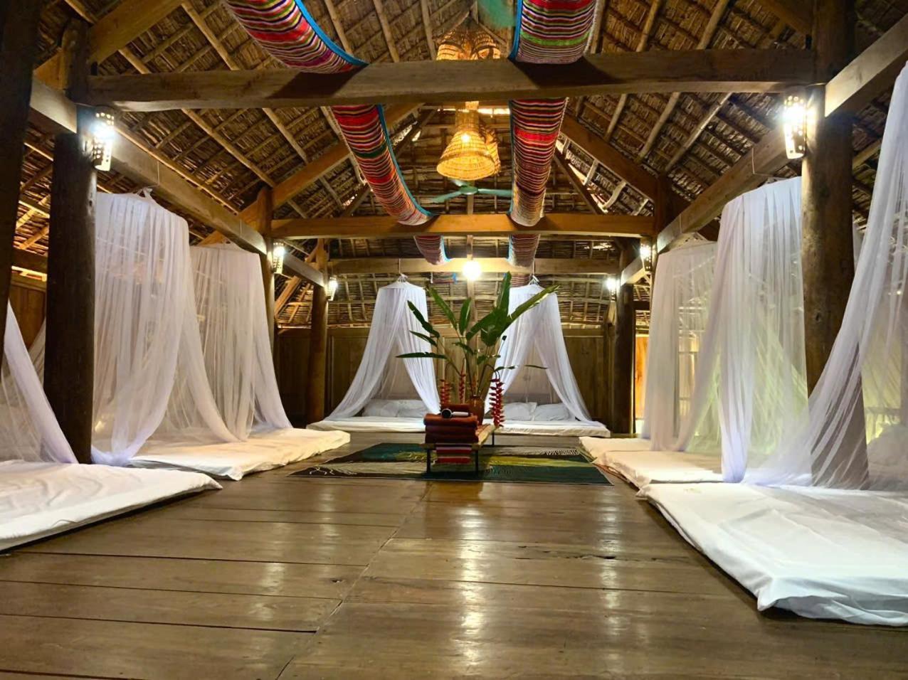 Pu Luong Homestay & Tours Huong Ba Thuoc Esterno foto