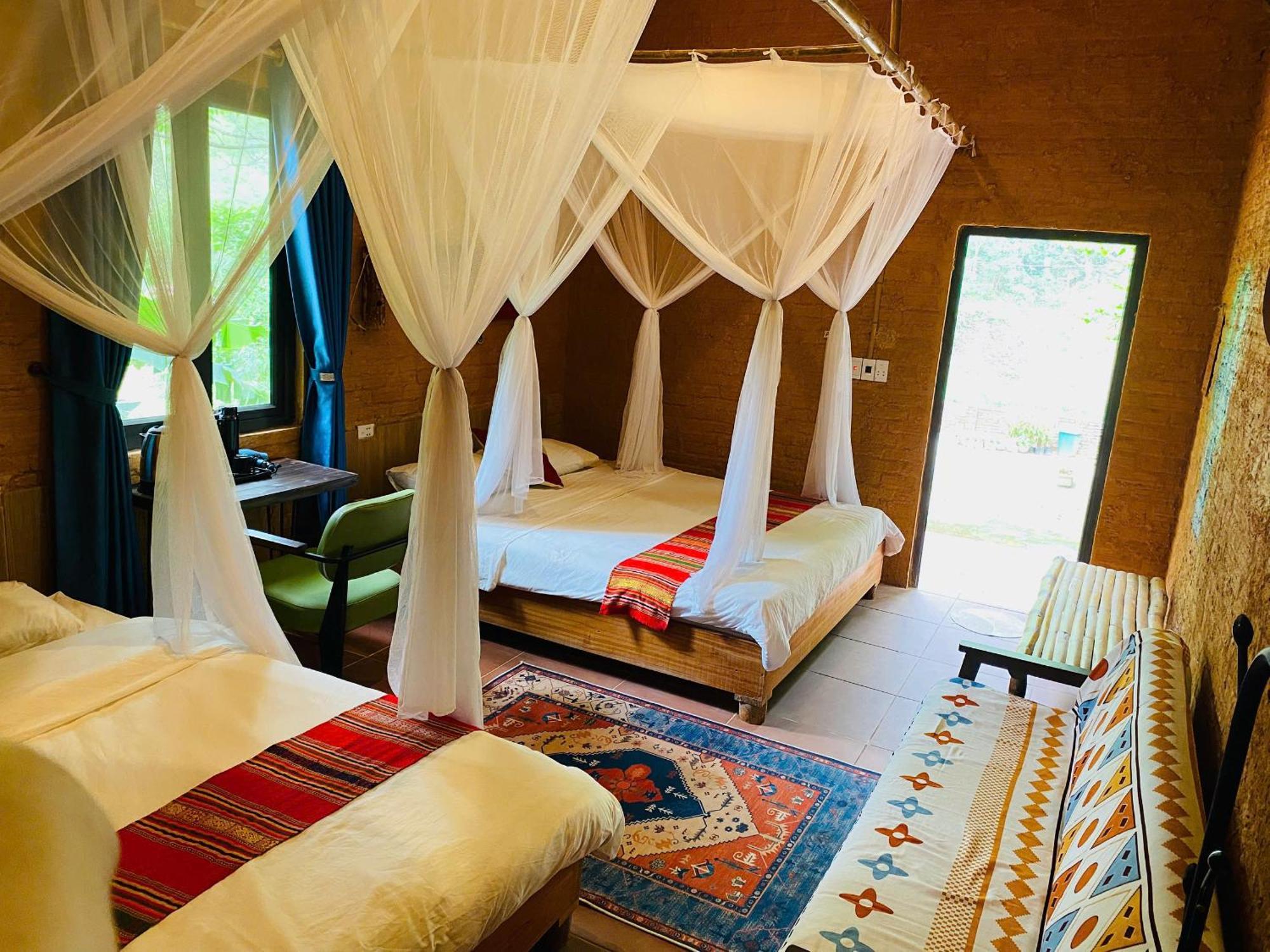 Pu Luong Homestay & Tours Huong Ba Thuoc Esterno foto