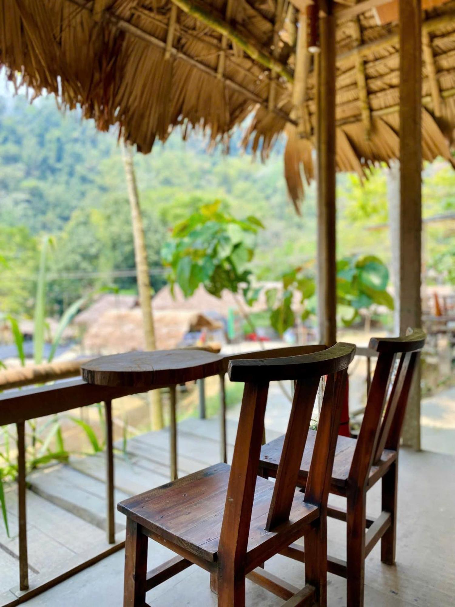 Pu Luong Homestay & Tours Huong Ba Thuoc Esterno foto